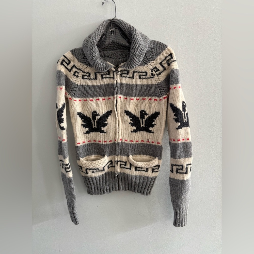 Aritzia TNA Gray and Cream Patterned Eagle Lambswool Sweater